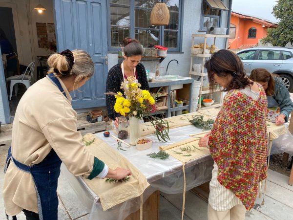 Taller tintes naturales en seda | Celebremos el día de la mamá - Imagen 4